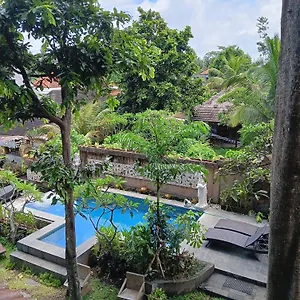 https://liyer-spirit-house.ubudhotelsnow.com
